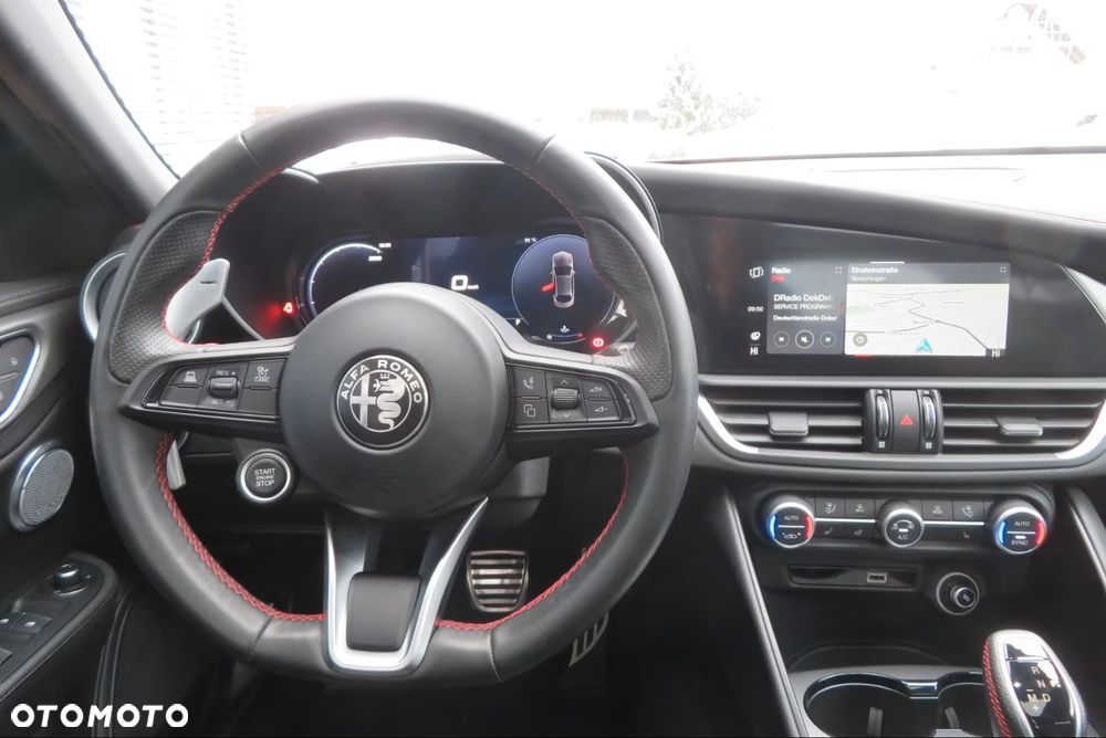 Alfa Romeo Giulia 2.0 Turbo Competizione Q4 - 15