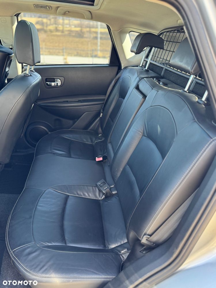 Nissan Qashqai 1.5 dCi Tekna - 11