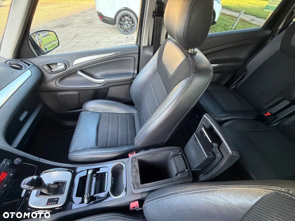 Ford S-Max 2.0 TDCi DPF Titanium MPS6 - 31