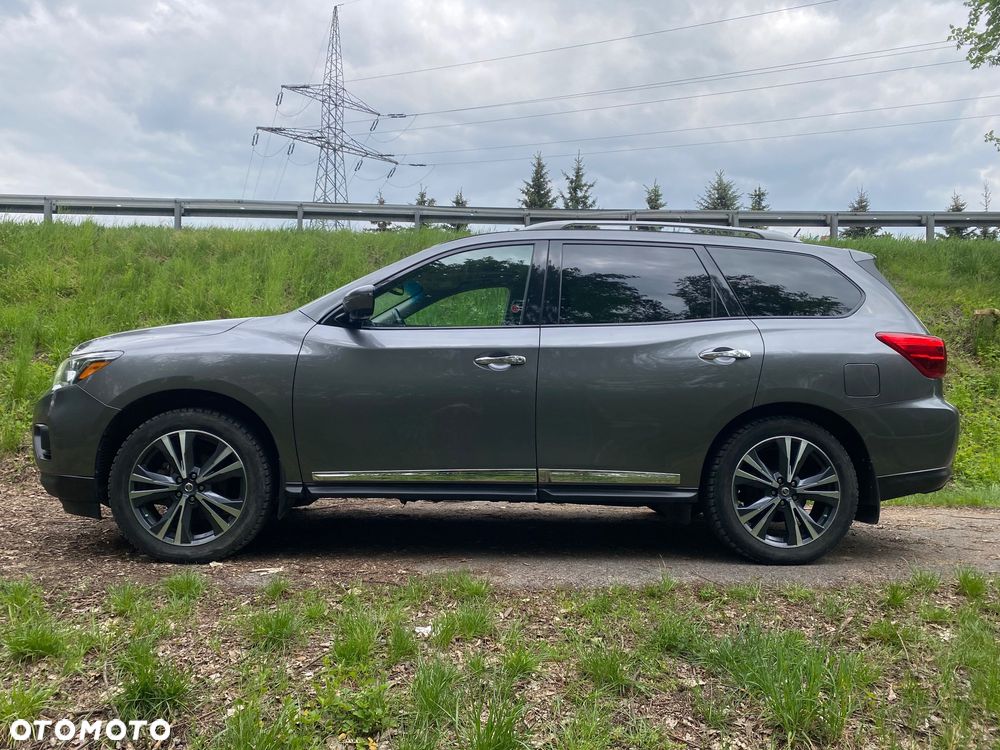 Nissan Pathfinder - 10