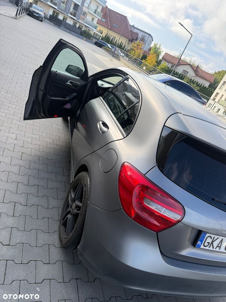 Mercedes-Benz Klasa A 180 d 7G-DCT AMG Line - 5