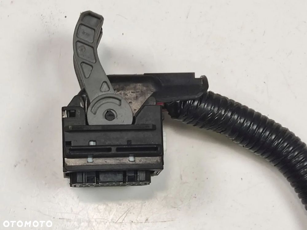 HONDA CR-V 19-23r Wtyczka - 2