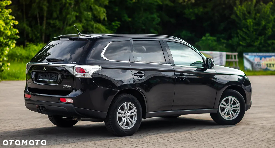Mitsubishi Outlander 2.2 DI-D 4WD Instyle - 13