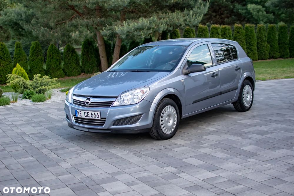 Opel Astra - 2