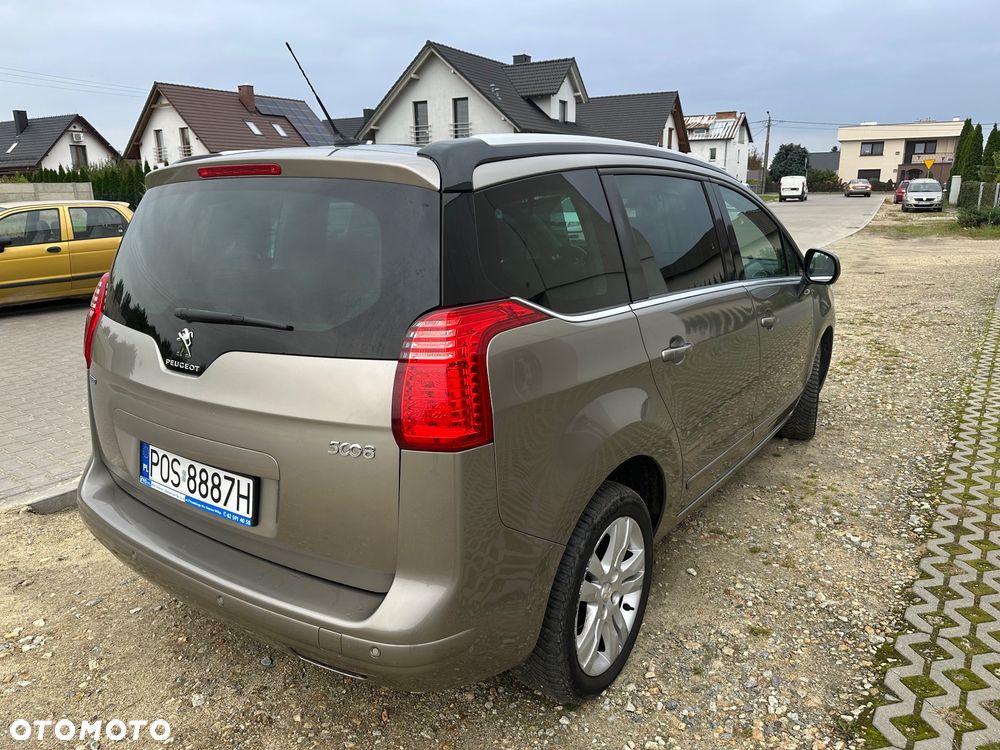 Peugeot 5008 - 7