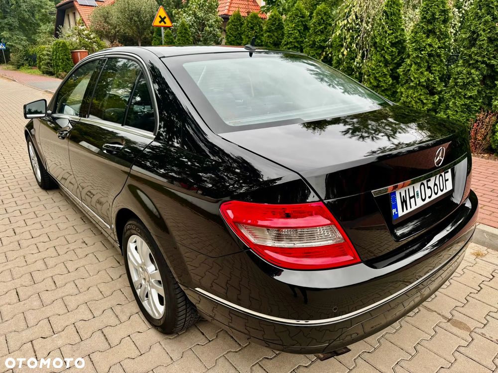 Mercedes-Benz Klasa C 180 Kompressor BlueEFFICIENCY Avantgarde - 16