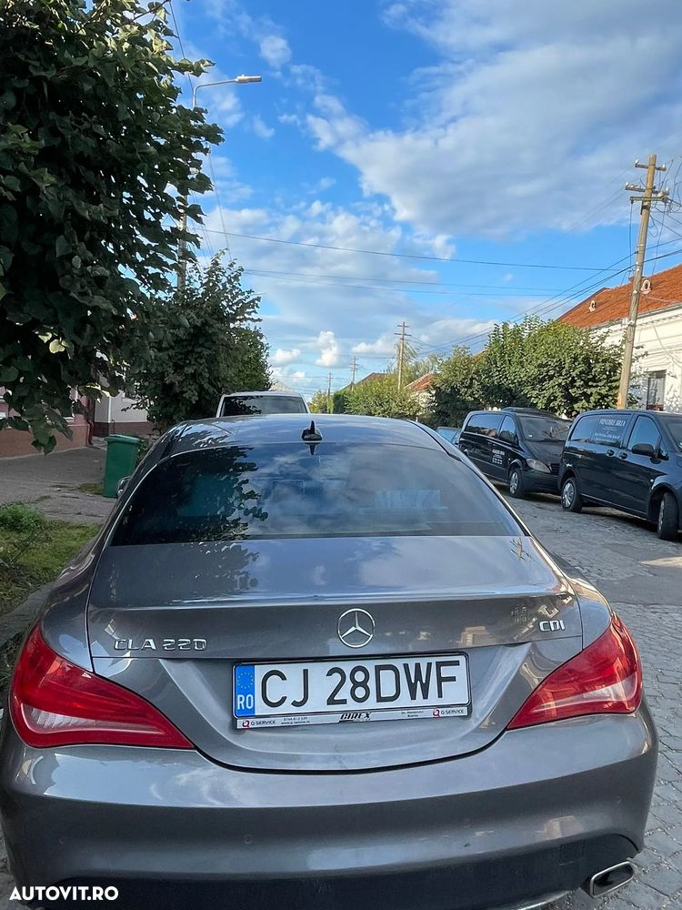 Mercedes-Benz CLA 220 - 9