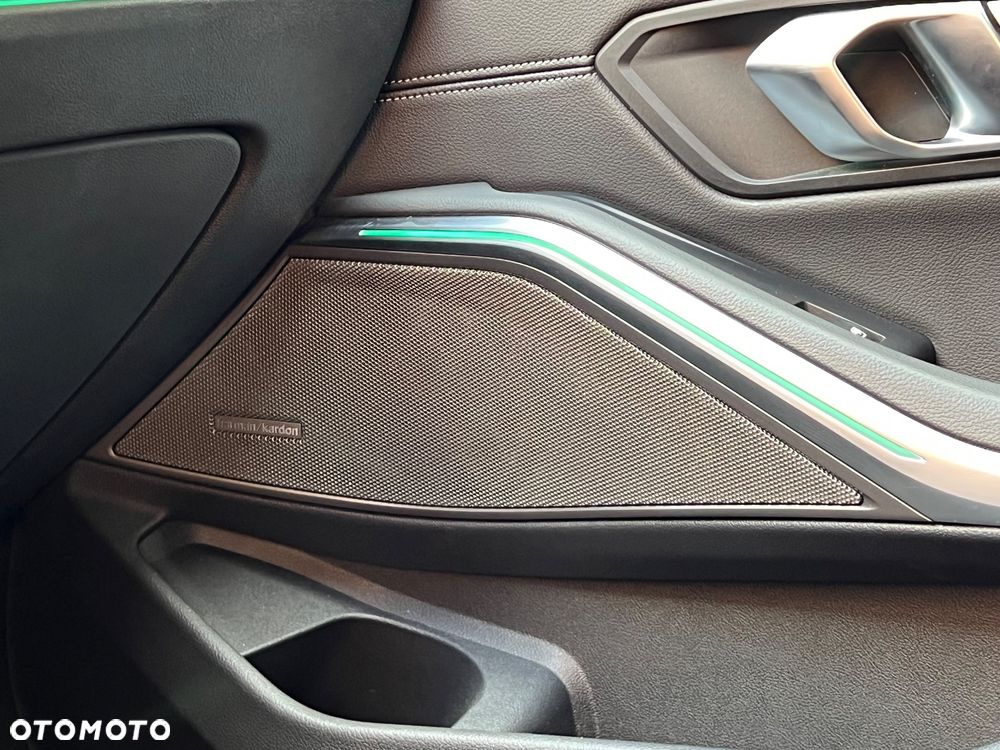 BMW Seria 3 M340i xDrive - 14