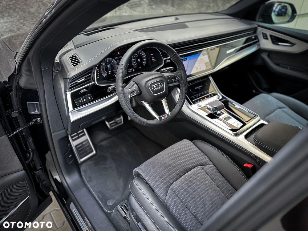 Audi Q8 - 17