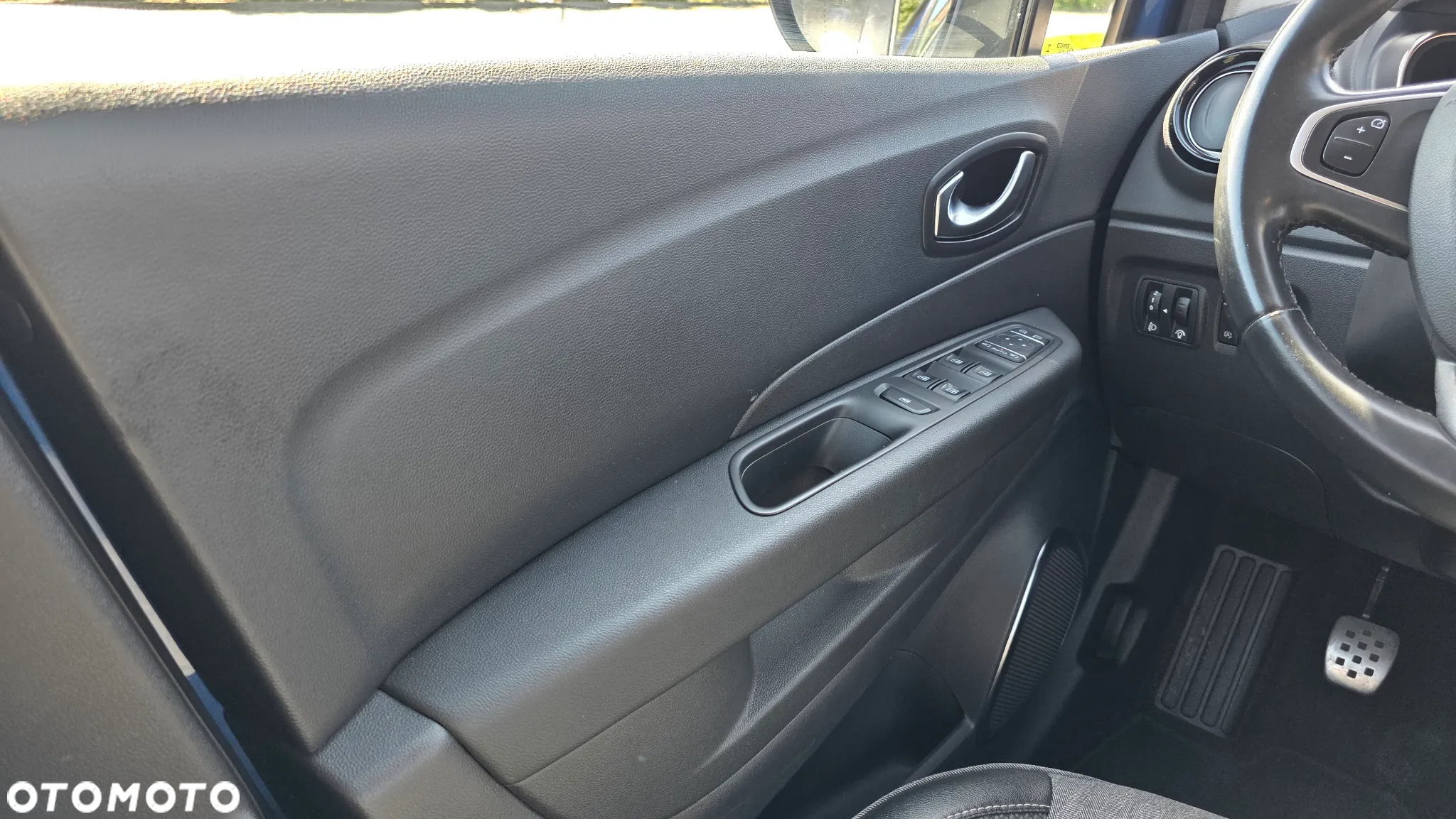 Renault Captur 1.3 Energy TCe Initiale Paris - 16