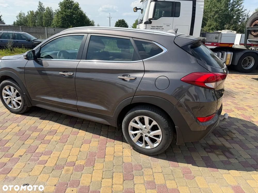 Hyundai Tucson 2.0 CRDI Style 4WD - 18