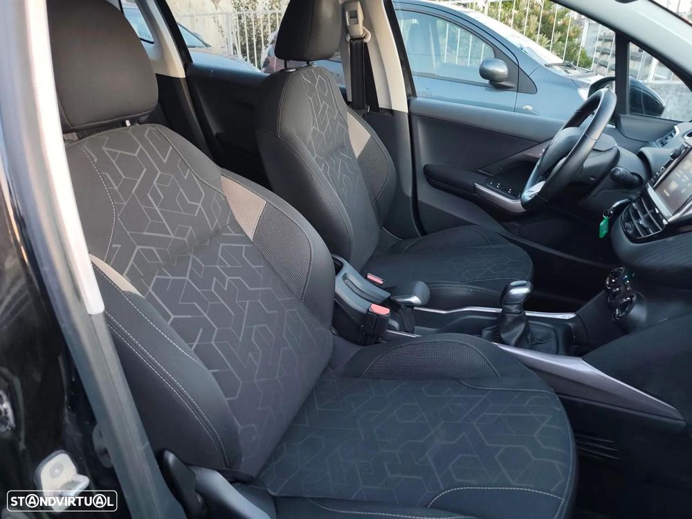 Peugeot 2008 1.2 PureTech Style - 13