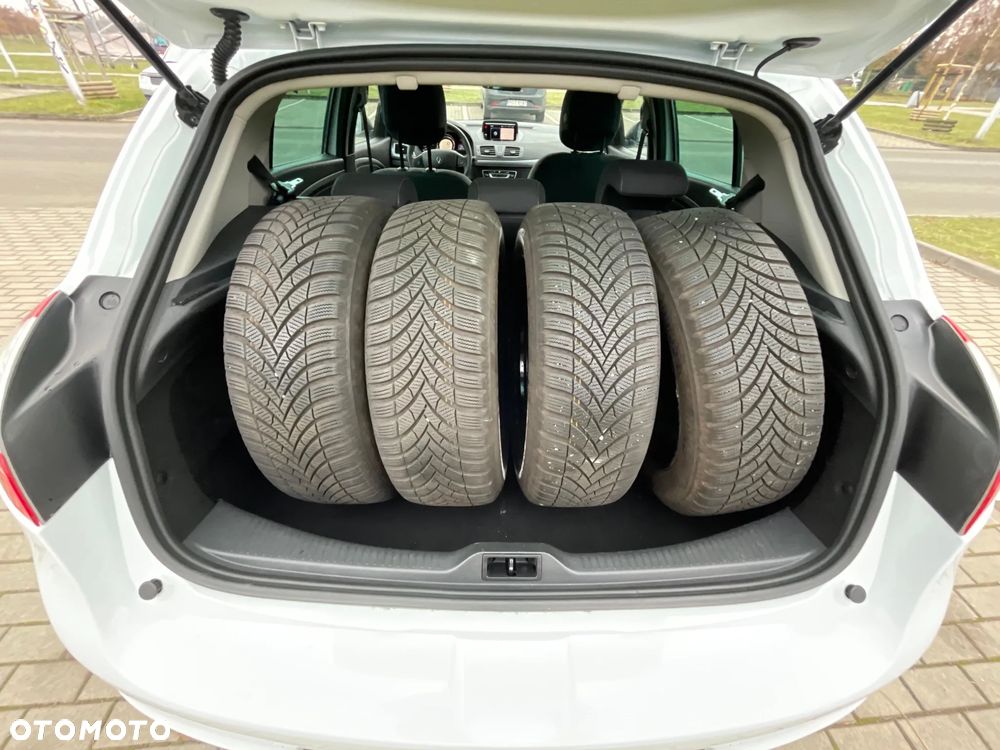 Renault Megane 1.6 16V 110 LIMITED - 24