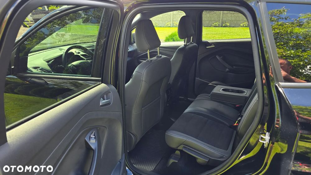 Ford Kuga 2.0 TDCi AWD ST-Line - 34