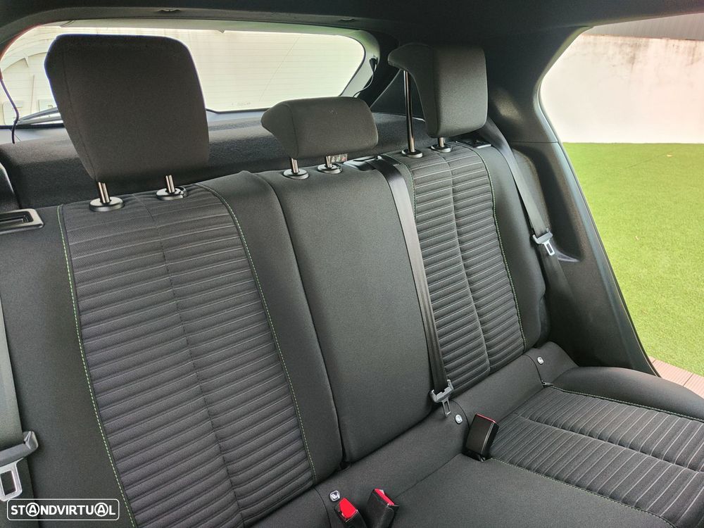 Peugeot 2008 1.2 PureTech Active Pack - 39