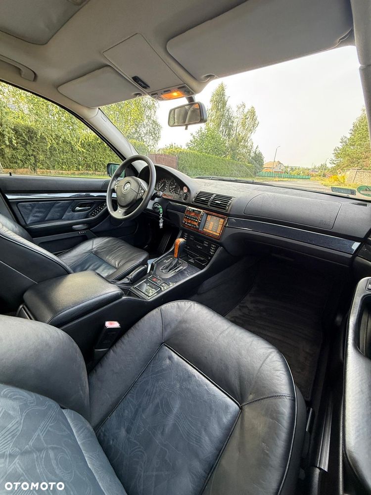 BMW Seria 5 - 28
