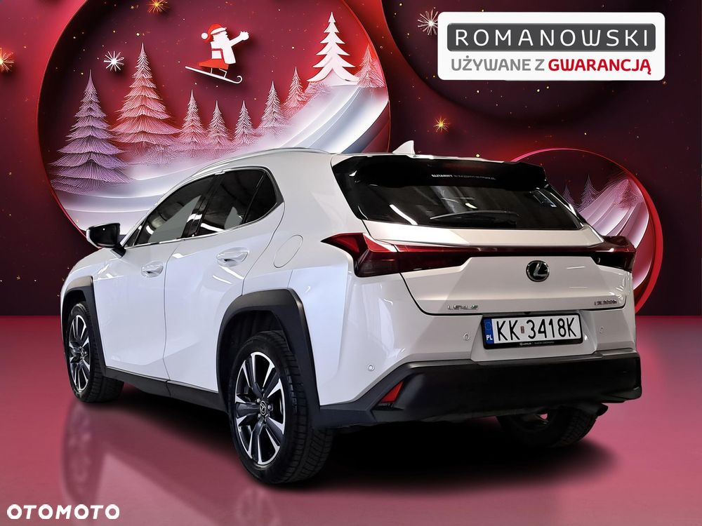 Lexus UX 300h Business - 3