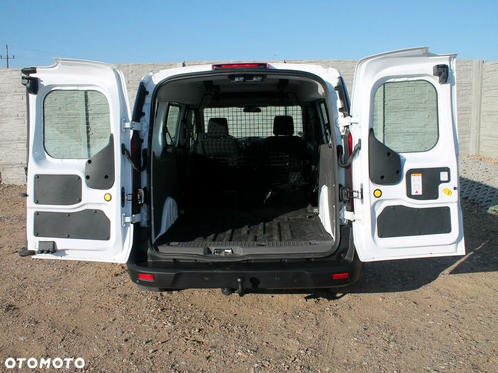 Ford Transit Connect - 21
