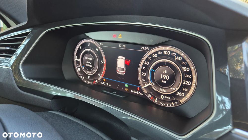 Volkswagen Tiguan - 15