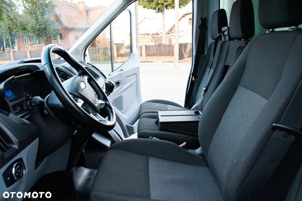 Ford Transit - 26