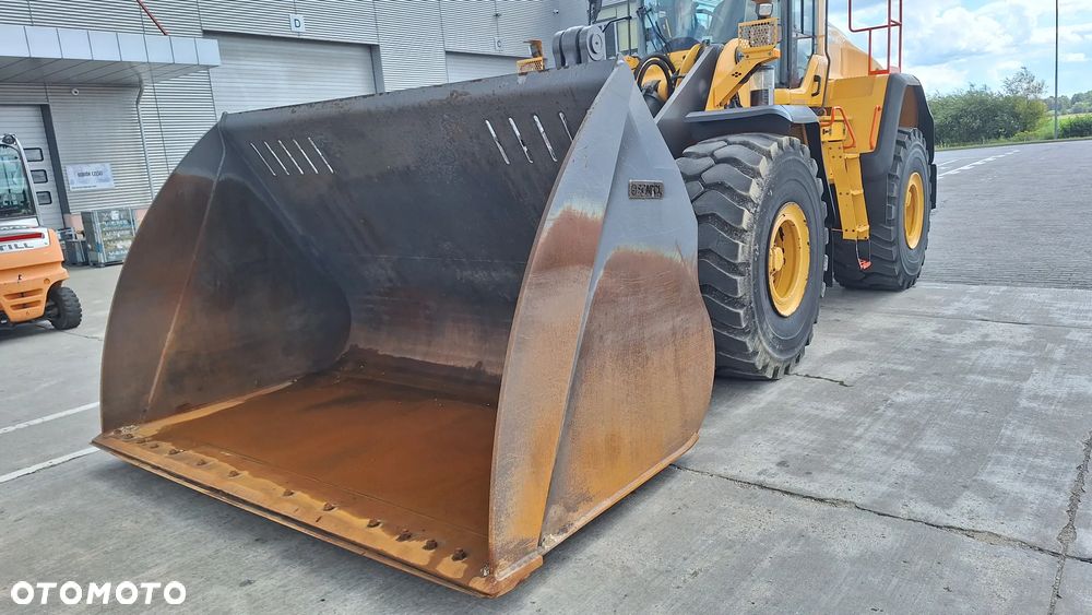 Volvo L150H - 12