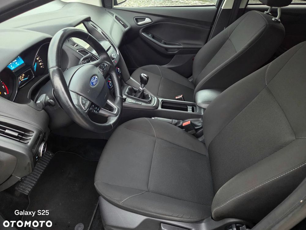 Ford Focus 1.0 EcoBoost Titanium Business - 8