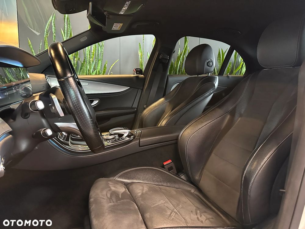 Mercedes-Benz Klasa E 220 d 9G-TRONIC - 11