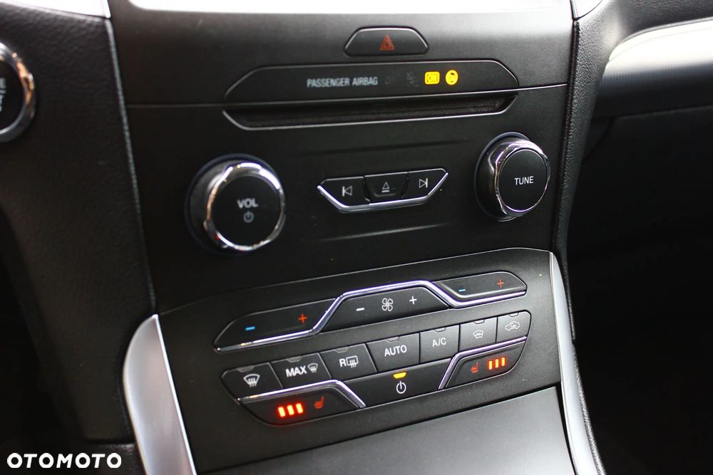 Ford S-Max 2.0 TDCi Titanium PowerShift - 27