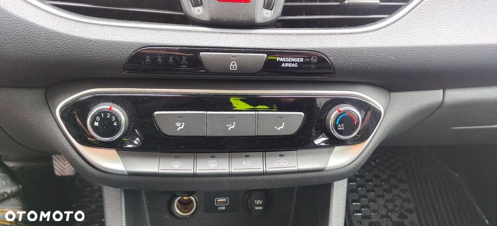 Hyundai i30 1.0 T-GDI Modern - 12
