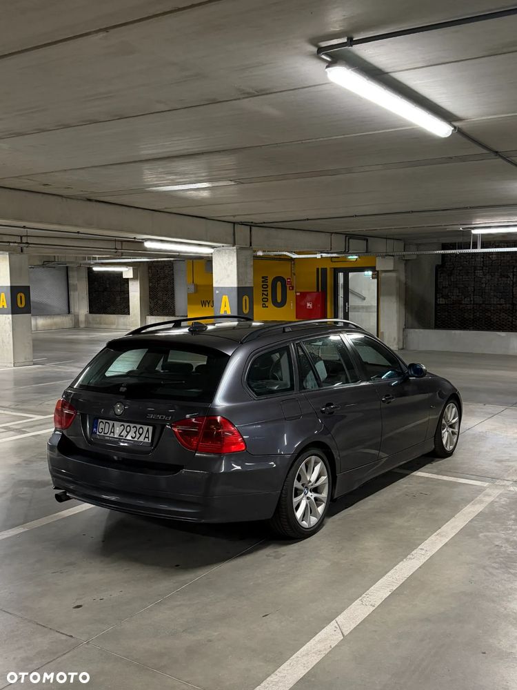 BMW Seria 3 320d - 3