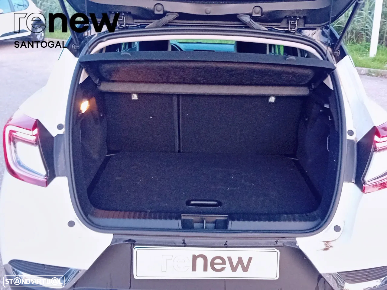 Renault Captur 1.0 TCe Techno Bi-Fuel - 9