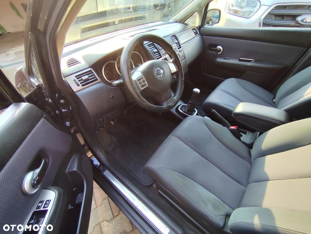 Nissan Tiida 1.6 Acenta - 9