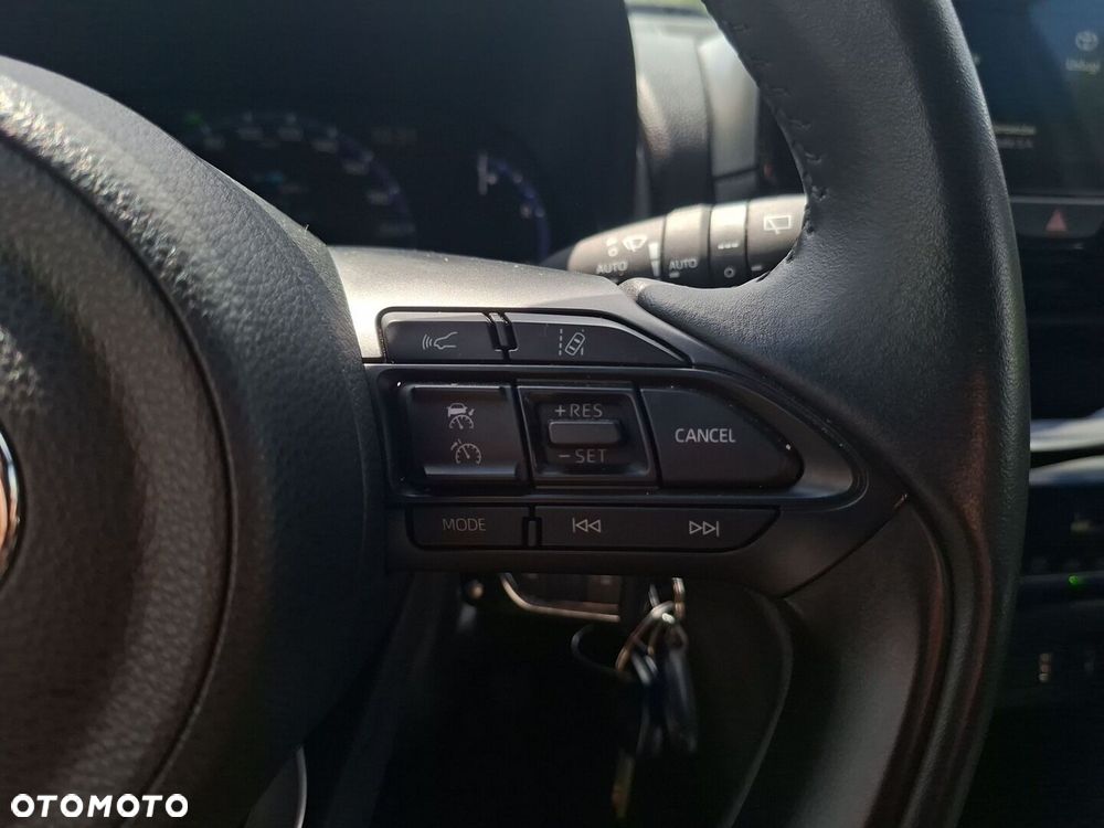 Toyota Yaris Cross Hybrid 1.5 Comfort - 17