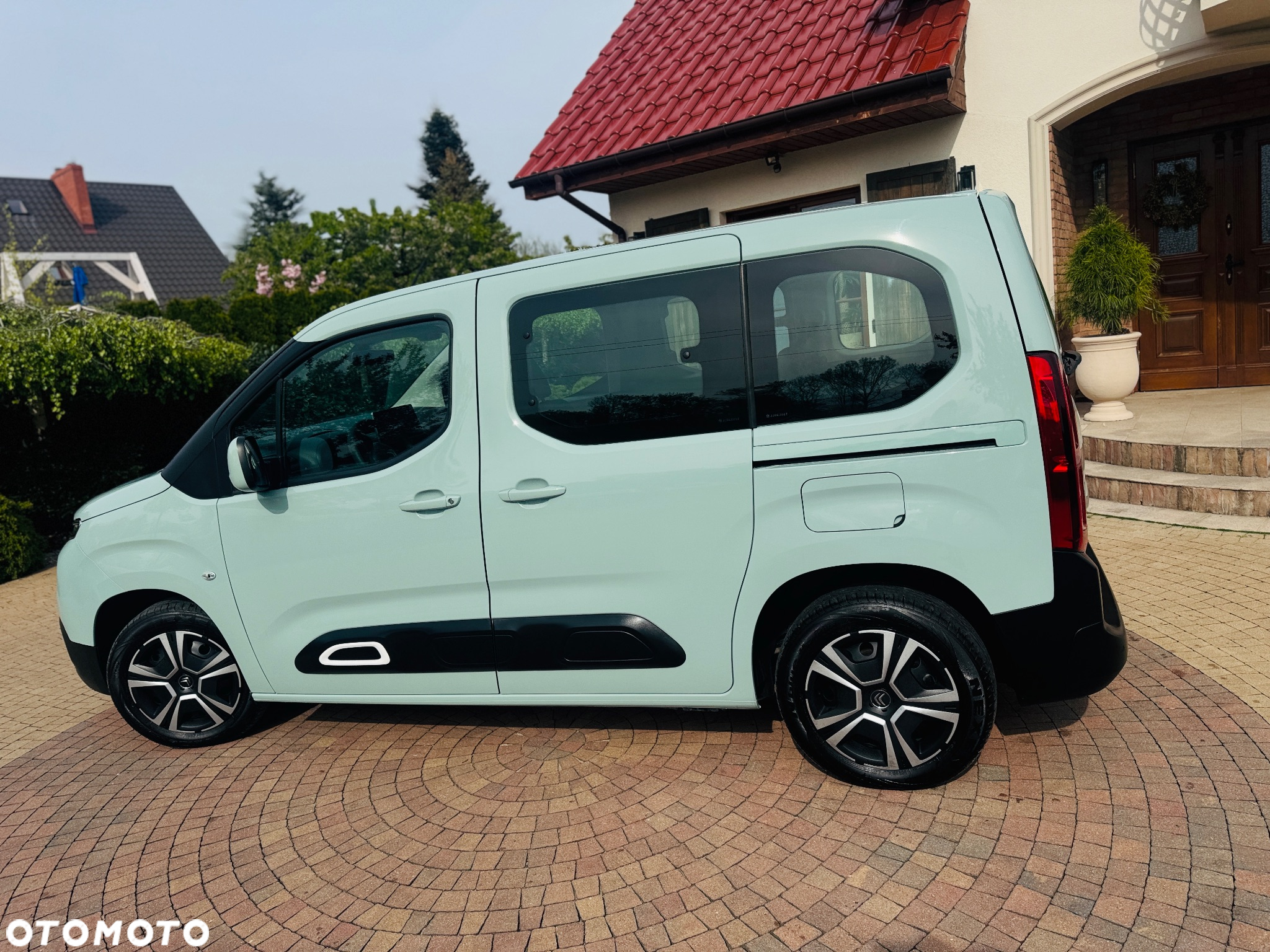 Citroën Berlingo M BlueHDi 130 SHINE - 23