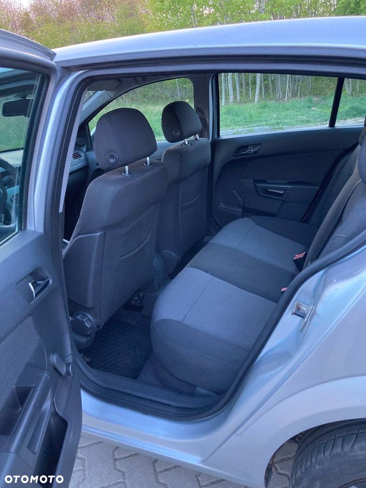 Opel Astra 1.6 - 14