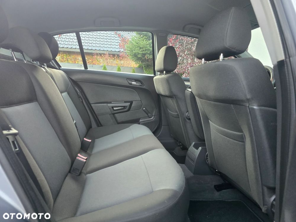 Opel Astra III 1.6 Essentia - 11