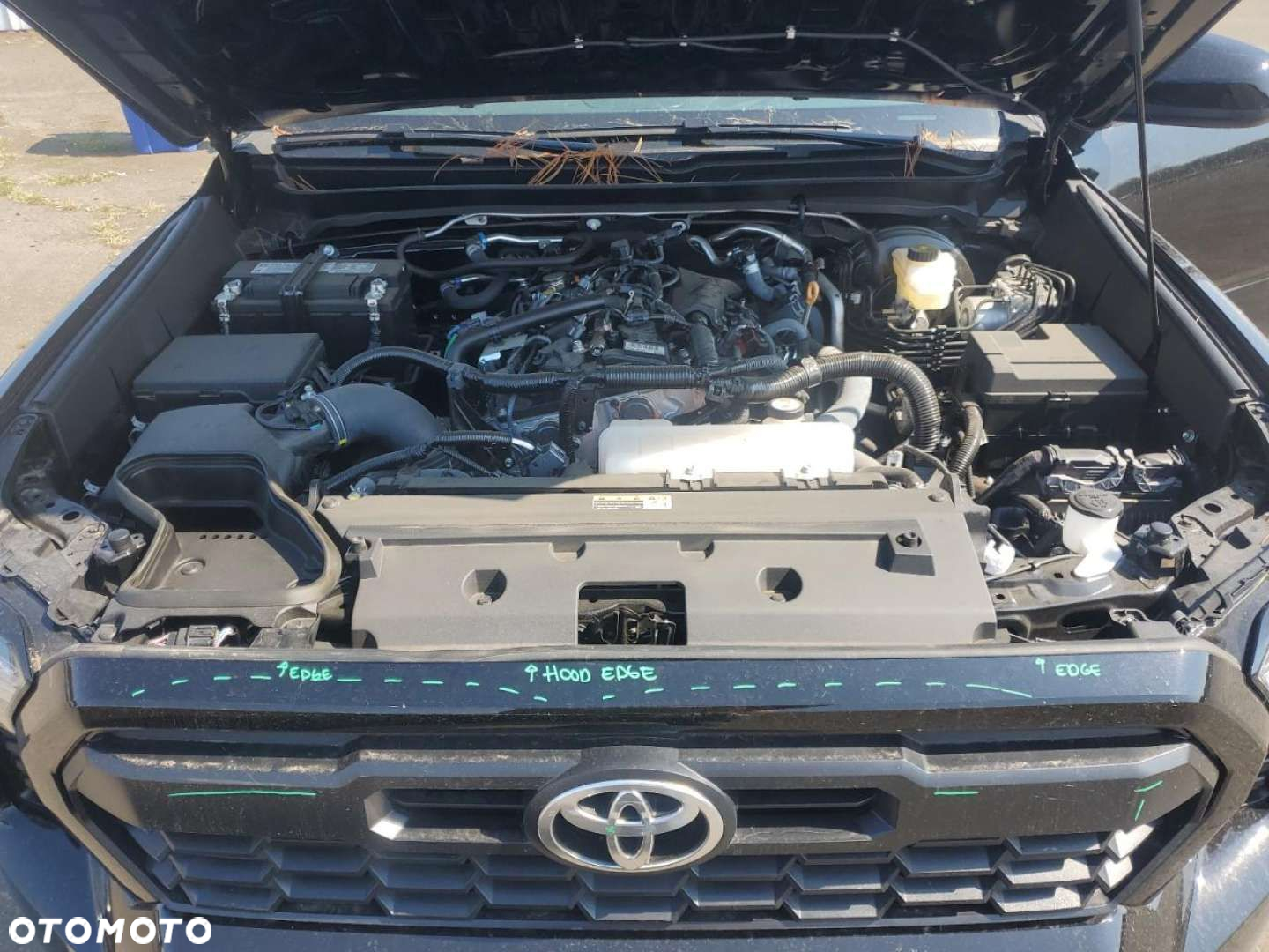 Toyota Tacoma - 2