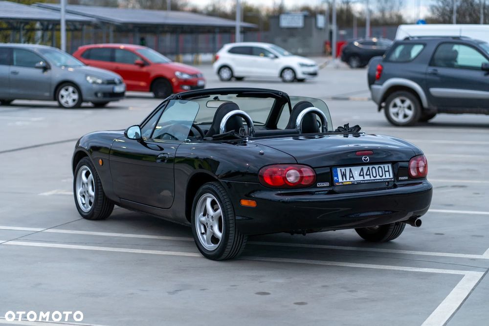 Mazda MX-5 1.6i 16V - 31