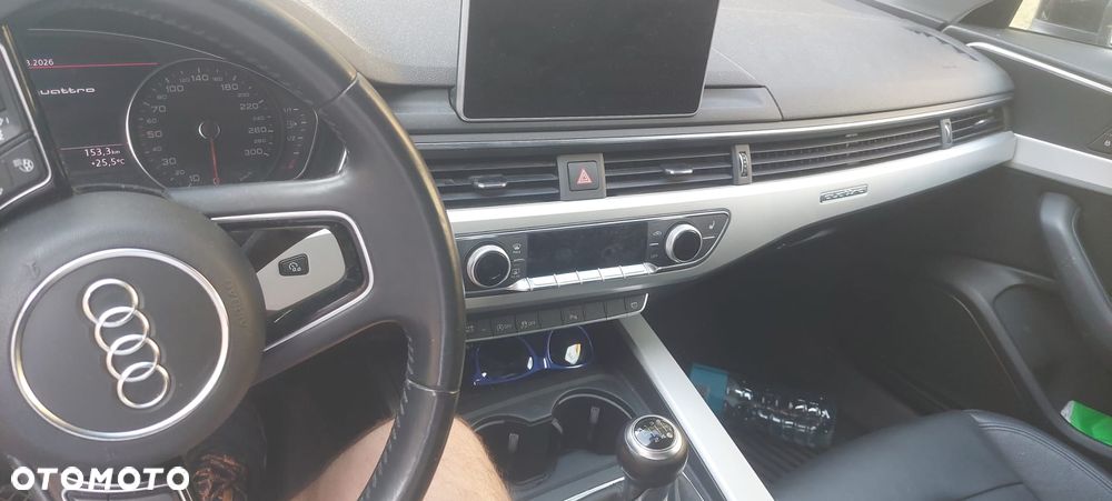 Audi A4 Limousine - 3