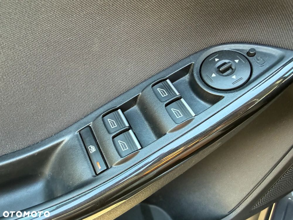 Ford Focus 1.0 EcoBoost Titanium ASS - 24