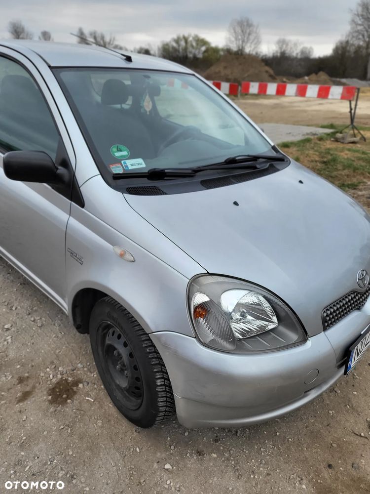 Toyota Yaris - 5
