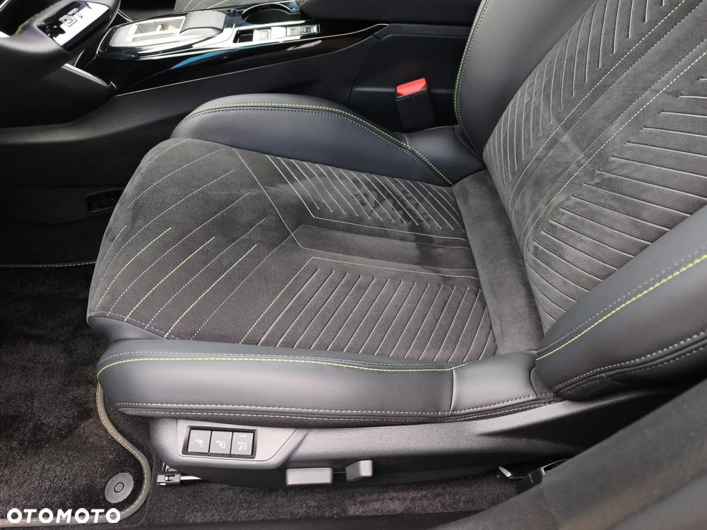 Peugeot 208 1.2 mHEV GT - 14