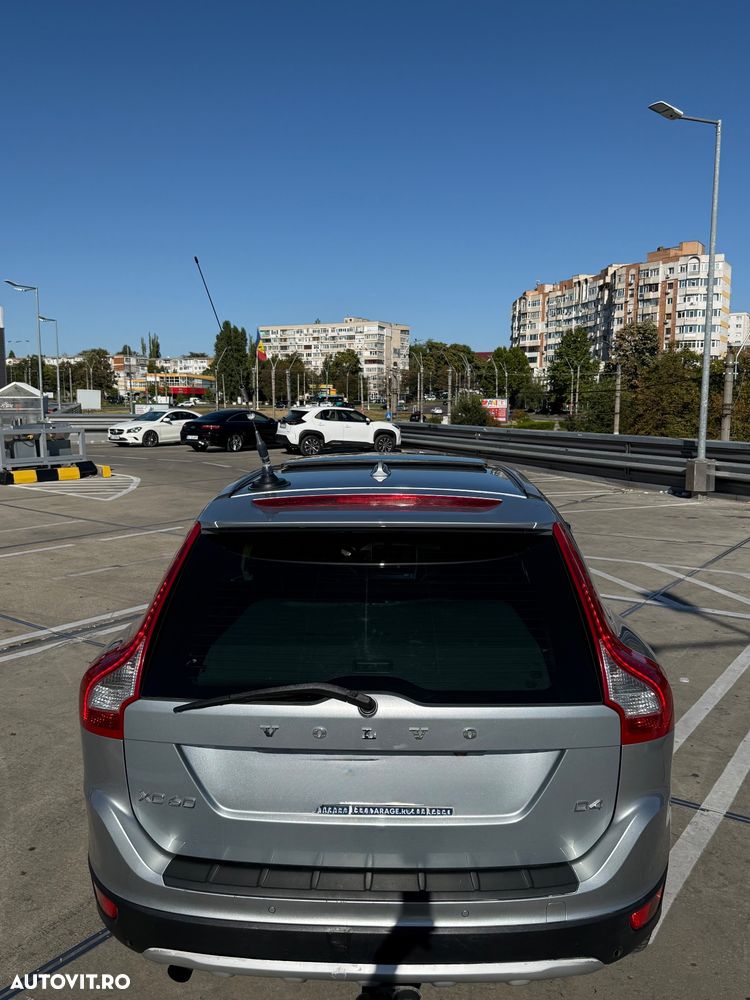 Volvo XC 60 D4 Momentum - 7