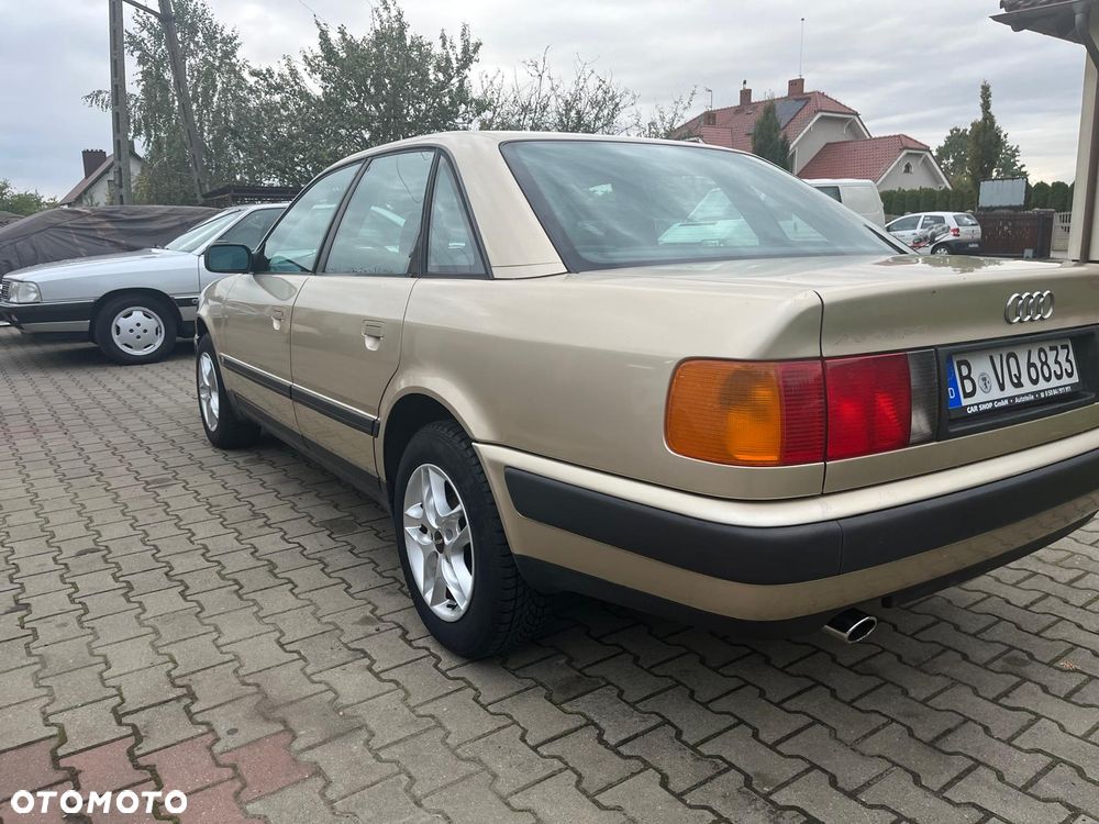 Audi 100 2.0 E - 6