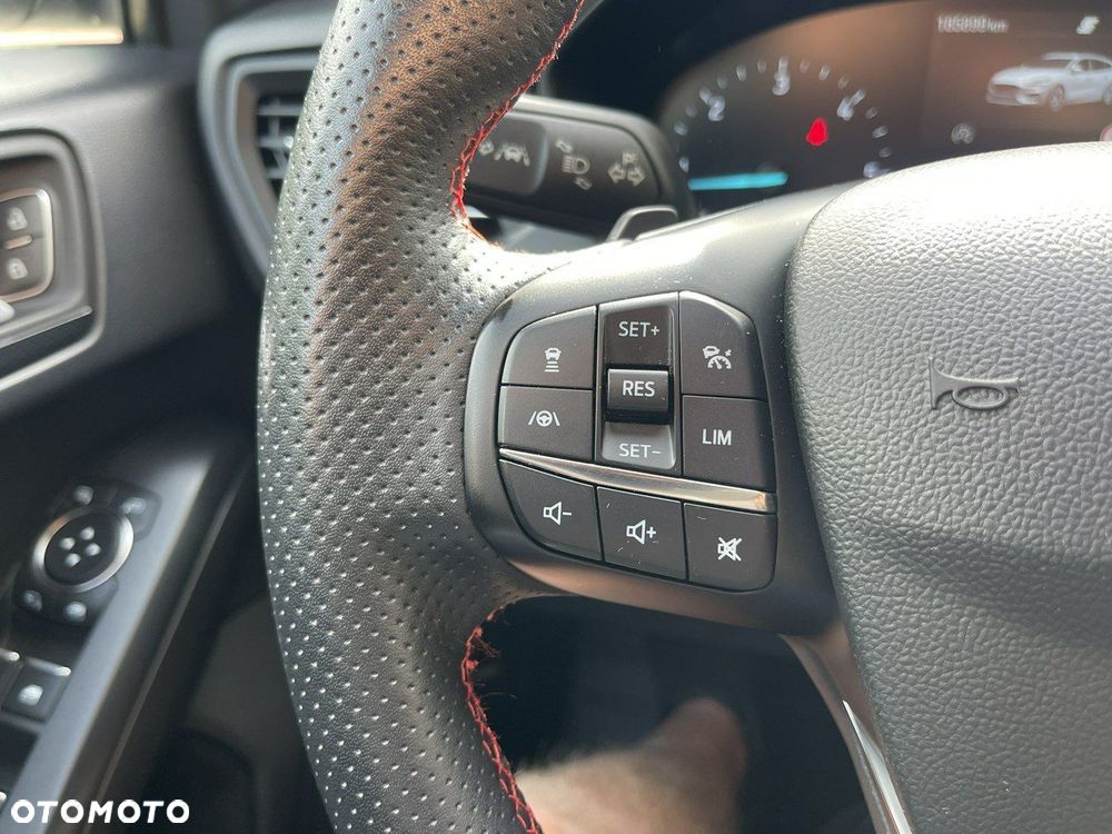 Ford Focus - 38