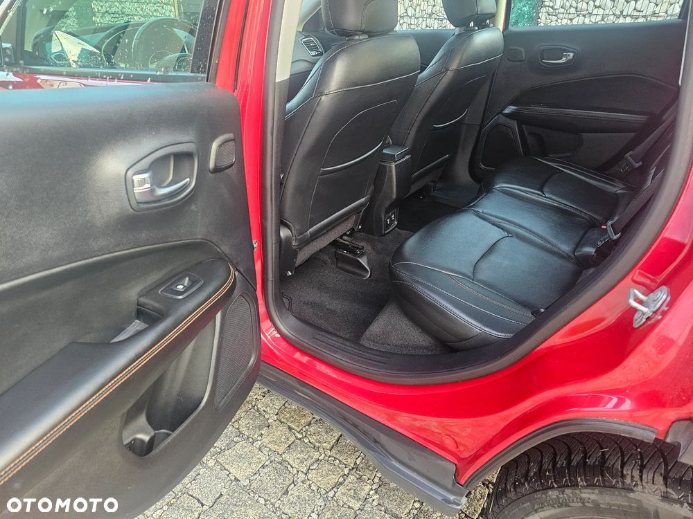 Jeep Compass 1.4 TMair Night Eagle FWD S&S - 24