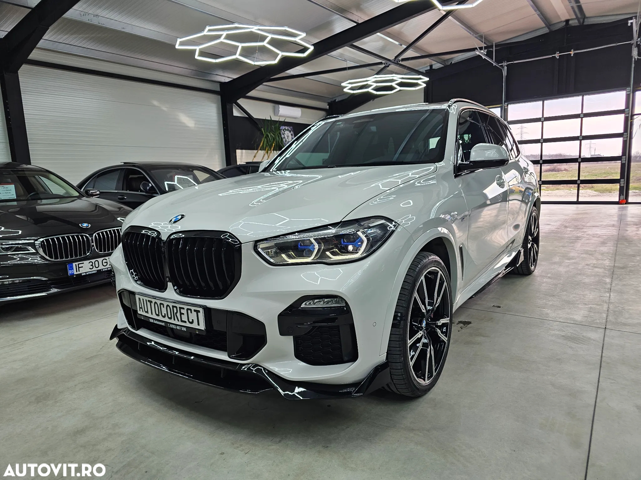 BMW X5 M M50i - 3