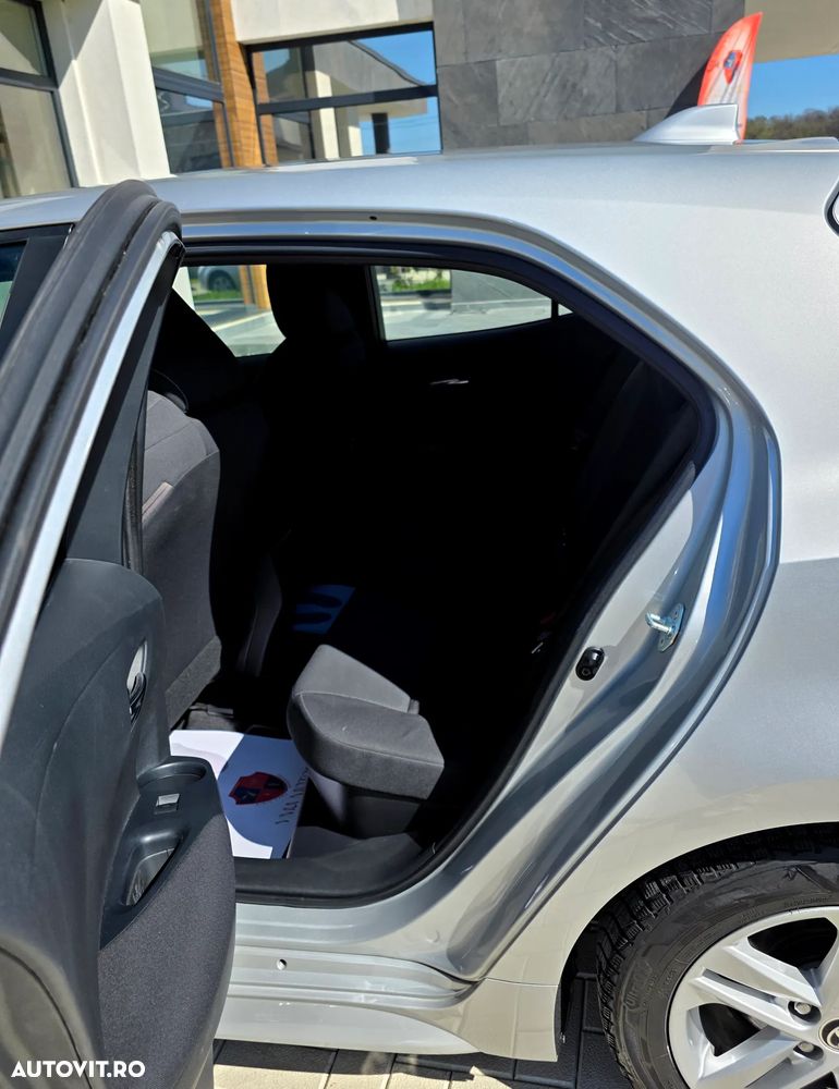 Toyota Corolla 1.8 Business Edition - 15