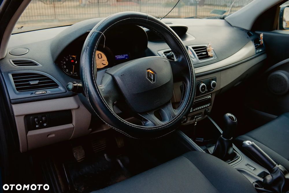 Renault Megane 1.6 16V Expression - 10