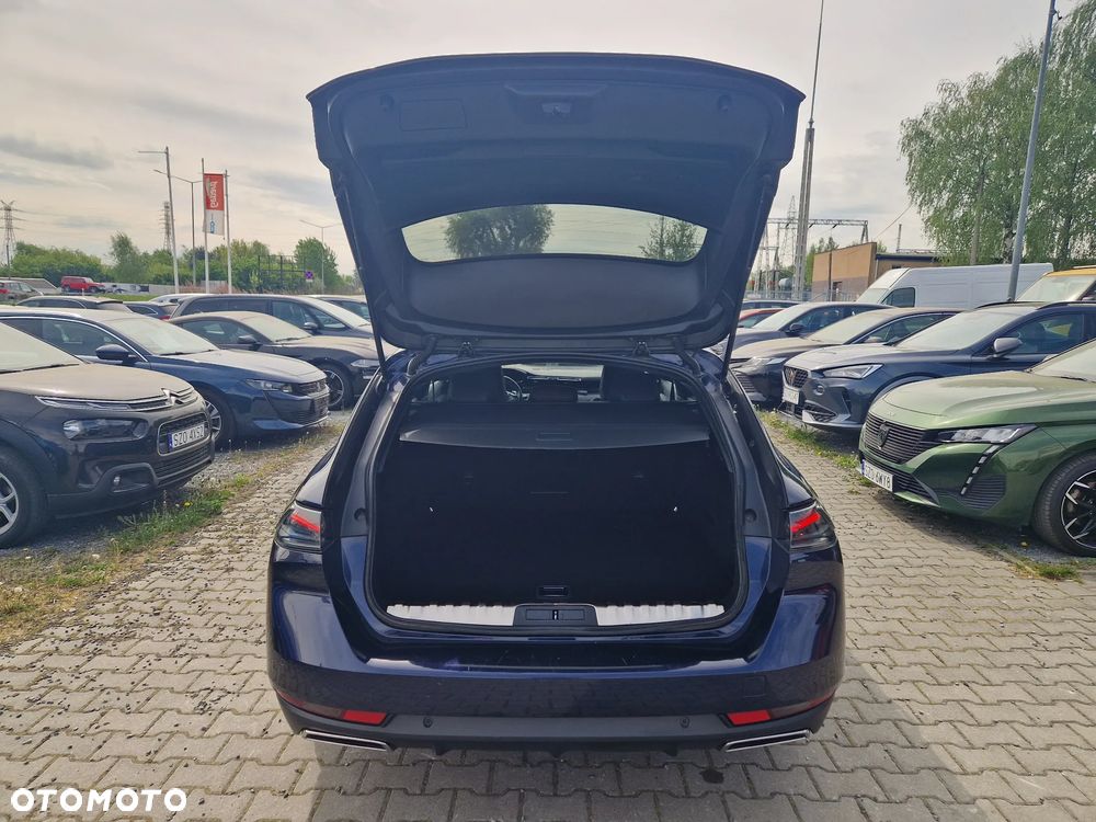 Peugeot 508 BlueHDi 130 EAT8 Active - 8